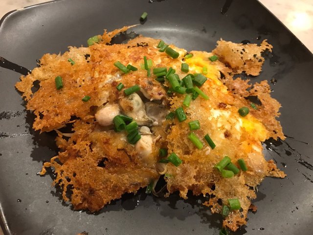 หอยทอด