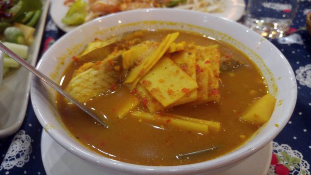 แกงเหลือง