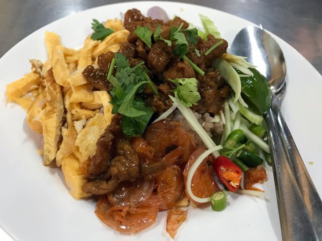 ข้าวคลุกกะปิ