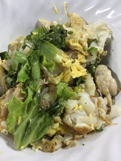 ก๋วยเตี๋ยวคั่วไก่