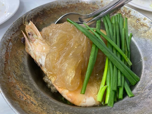 กุ้งอบวุ้นเส้น