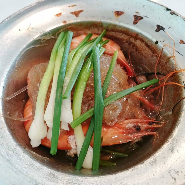 กุ้งอบวุ้นเส้น