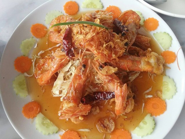 กุ้งทอดซอสมะขาม