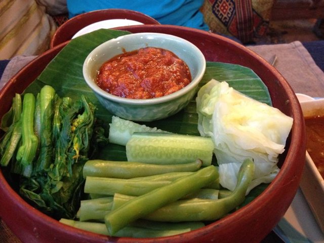 น้ำพริกอ่อง