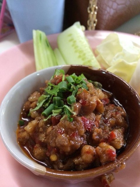 น้ำพริกอ่อง