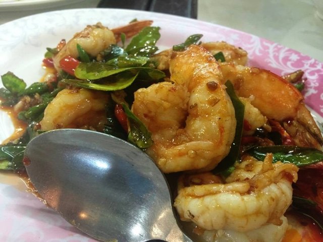 ผัดพริกสด