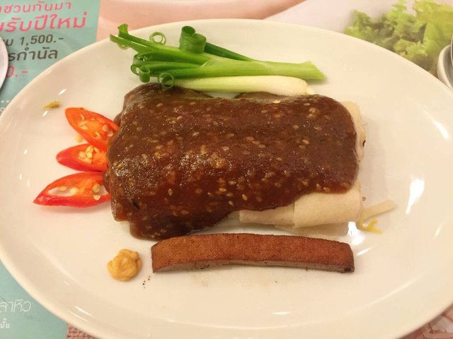 ปอเปี๊ยะสด