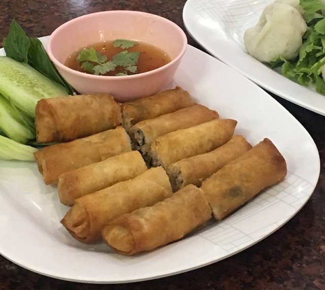 ปอเปี๊ยะทอด