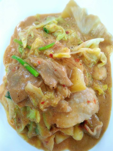 สุกี้แห้ง