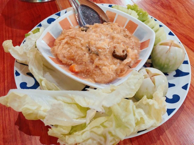 เต้าเจี้ยวหลน