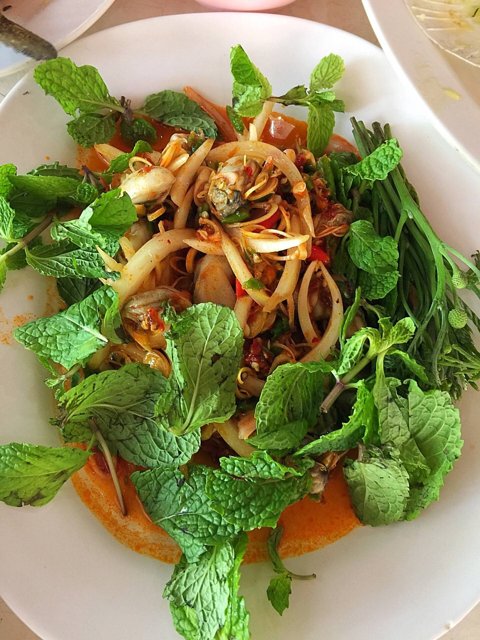 ยำหอย