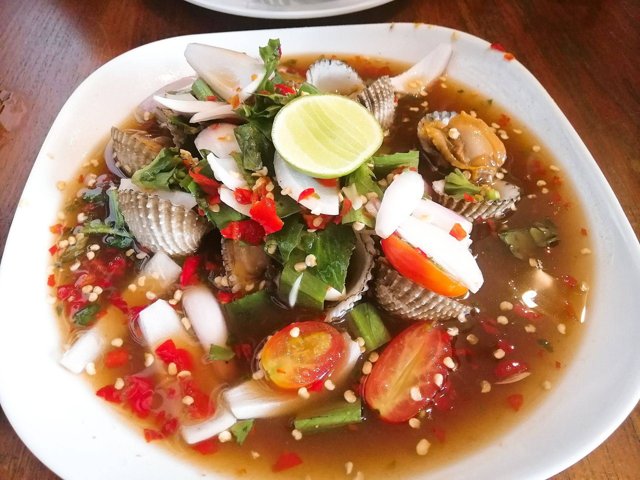 ยำหอย