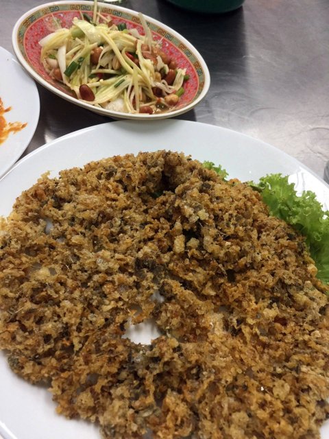 ยำปลาดุกฟู