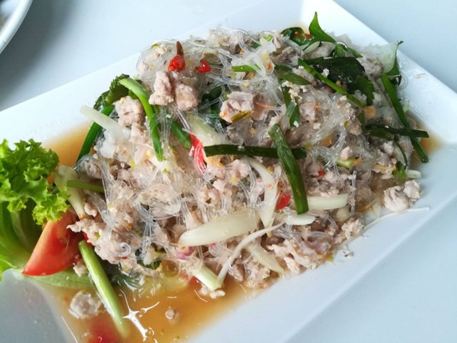 ยำวุ้นเส้น